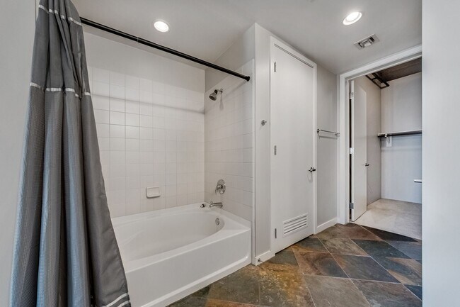Building Photo - Juhl 345-City Views from this Spacious Deluxe Studio Residence