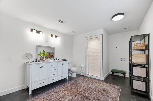 Building Photo - 1808 Tabor St