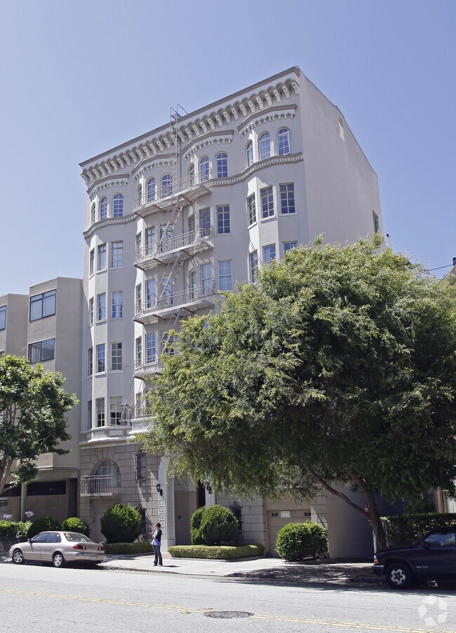 Primary Photo - Crown Towers Apartments