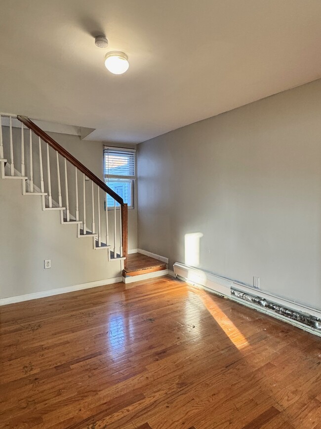 living room to stair - 1007 W 6th St