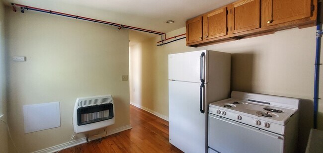 Primary Photo - 663 Headley Ave