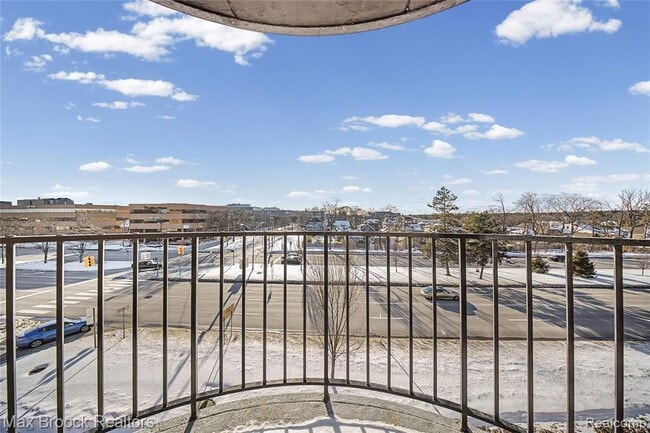 Building Photo - 35300 Woodward Ave