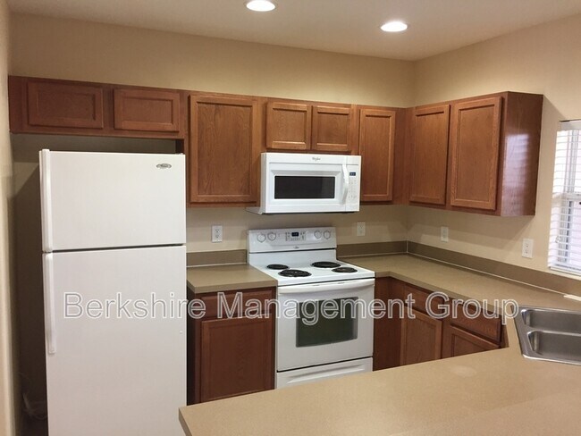 Building Photo - 5041 Chipotle Ln