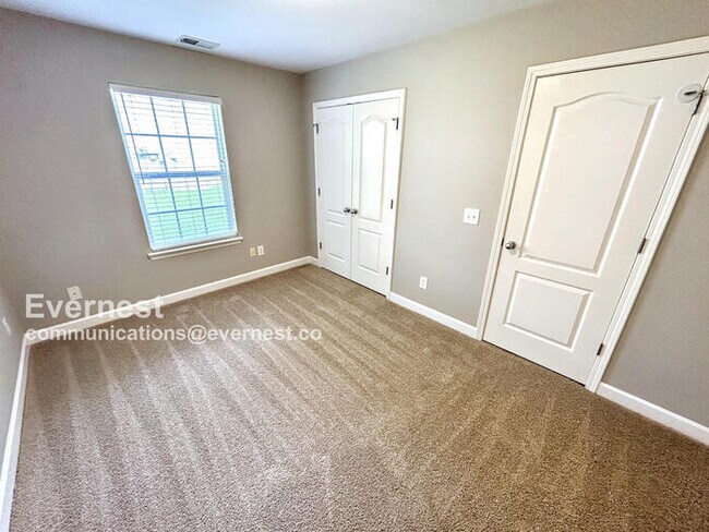 Building Photo - 3734 Montgomery Way