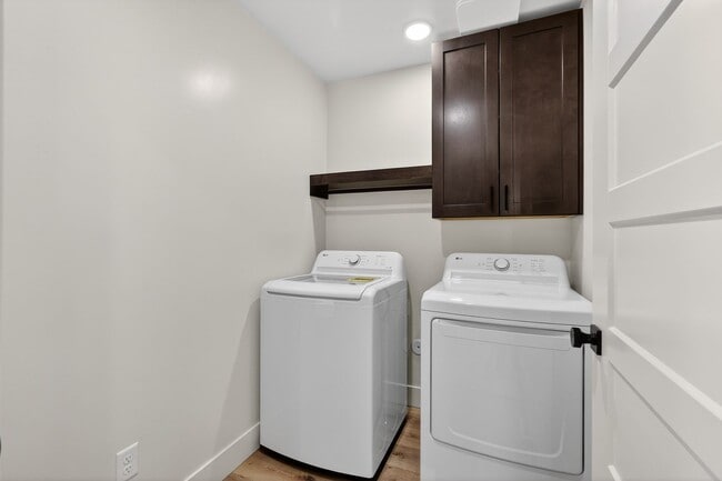 Building Photo - $500 off first month - BRAND NEW 3 BED 2.5 BATH TOWNHOMES WITH 2 CAR GARAGE