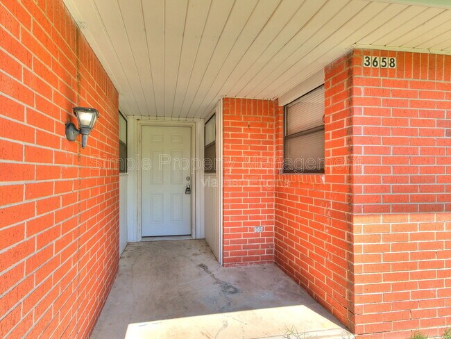 Building Photo - 3658 Harper Rd