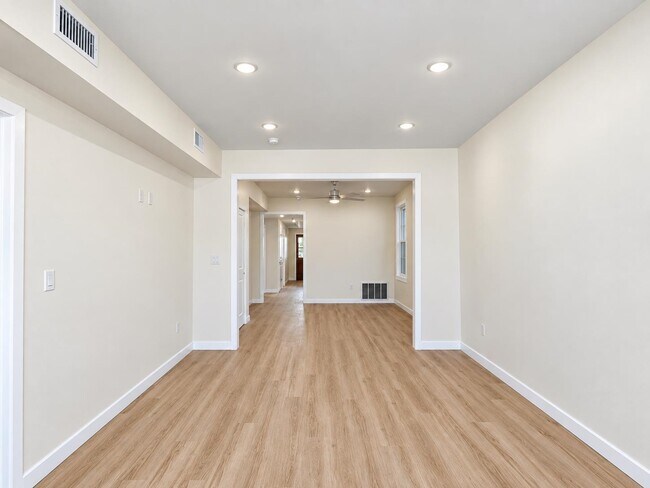 Building Photo - 51 64th St
