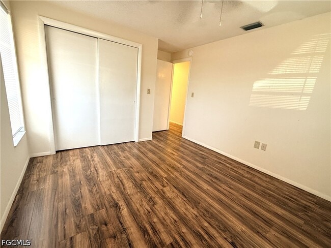 Building Photo - 1501 SE 32nd St