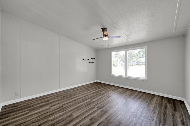Building Photo - 139 Pegasus Ct