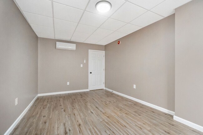 Building Photo - 2269 Pennsylvania Ave