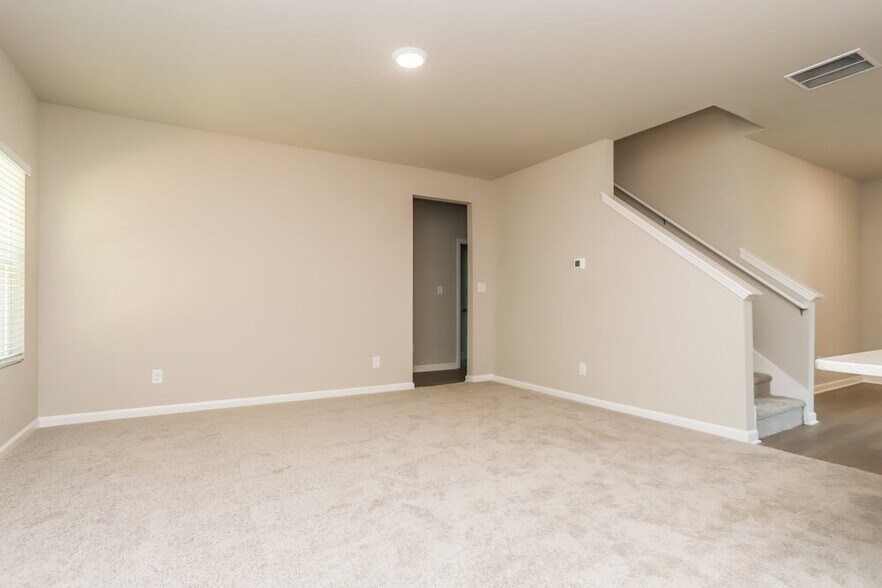 Building Photo - 910 Fellowship Rd