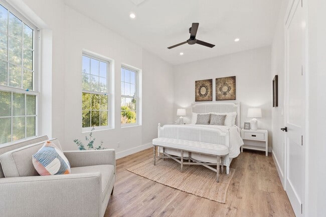 Building Photo - $11,995 - Stunning Executive Estate in Willow Glen