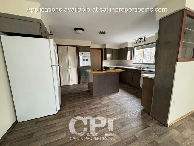 Building Photo - 106 South St