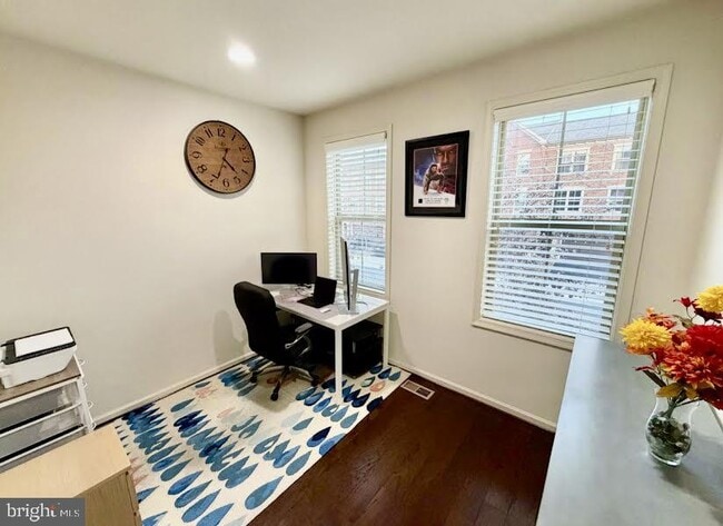 Building Photo - 23689 Sailfish Square