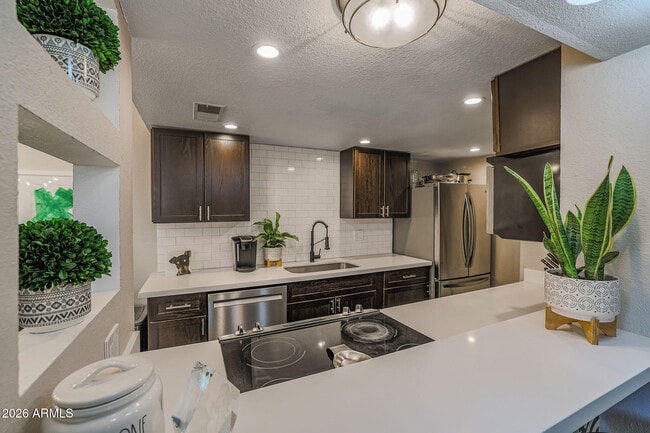 Building Photo - 4240 N 81st St