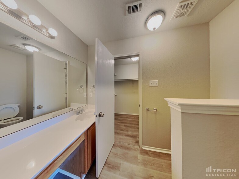 Building Photo - 1106 Sage Brush Tr