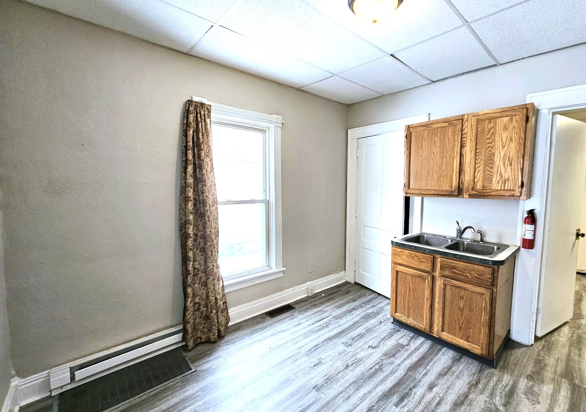 Kitchen- Bathroom Door - 132 Union St N