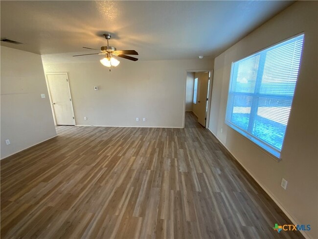 Building Photo - 2212 Bellmont