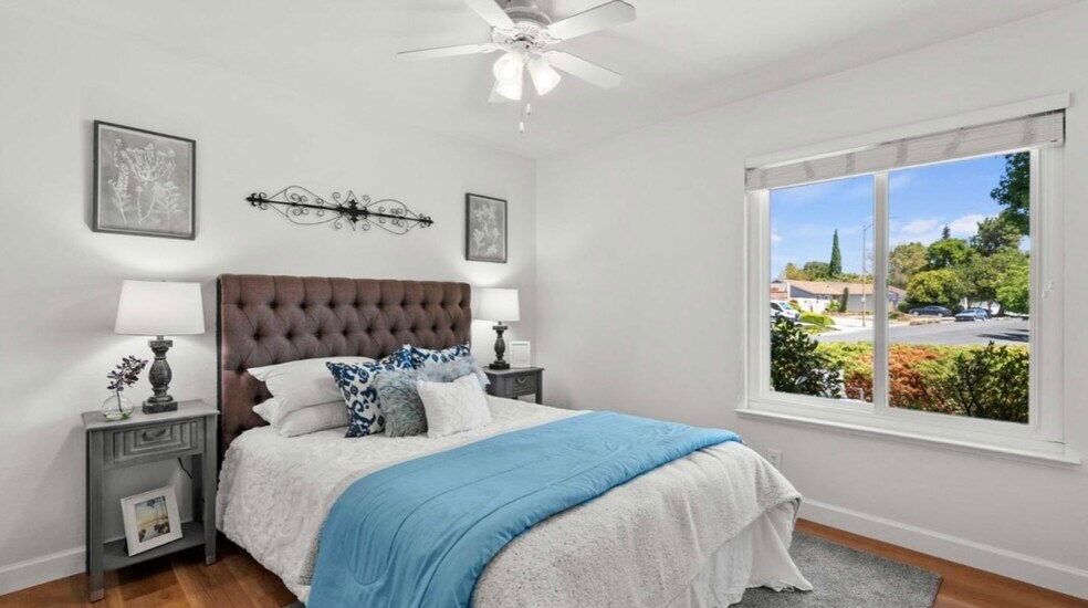 Building Photo - 4419 Jonquil Dr
