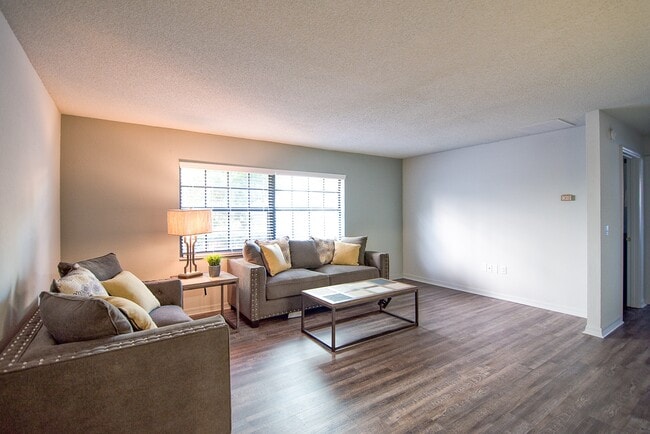 Floorplan - Woodland Heights Apartments