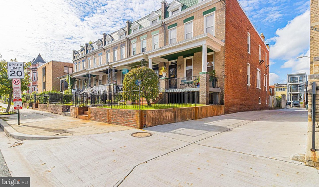 Building Photo - 3632 11th St NW