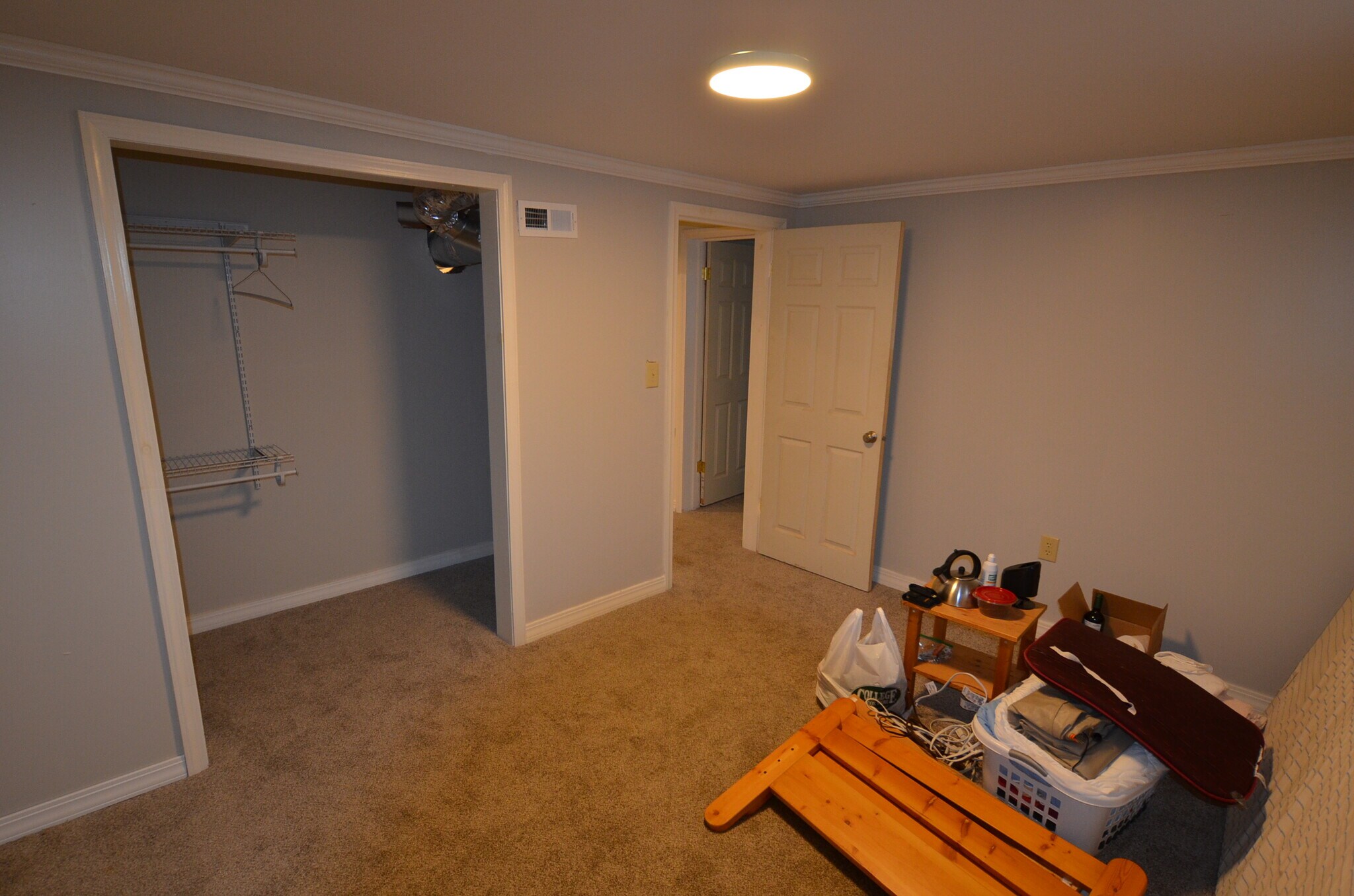 Building Photo - 52 Carol Ln