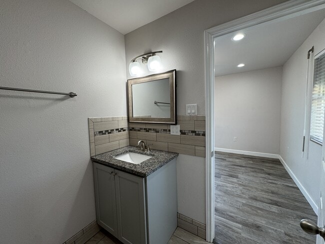 Building Photo - 15209 Cruiser St