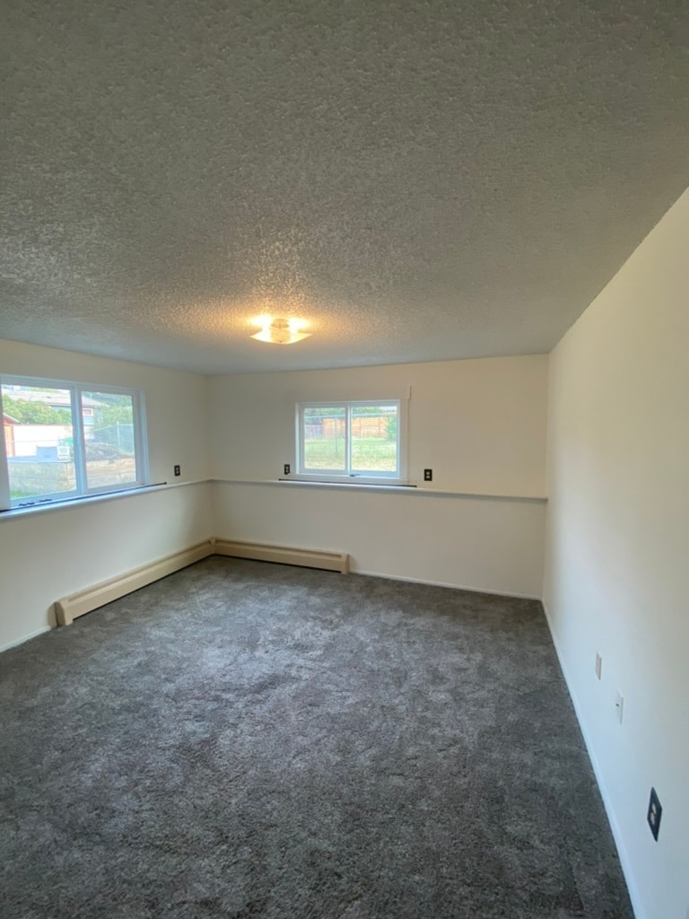 Building Photo - 520 N 11th Ave