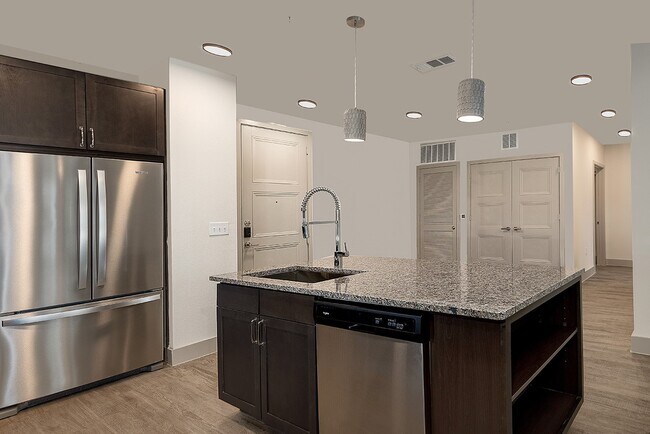 Building Photo - 8900 Six Pines Dr