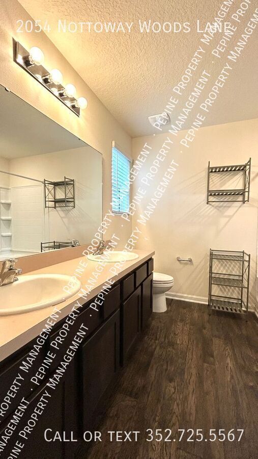 Building Photo - 2054 Nottoway Woods Ln