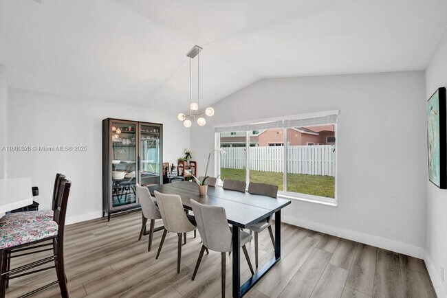 Building Photo - 1063 Cedar Falls Dr