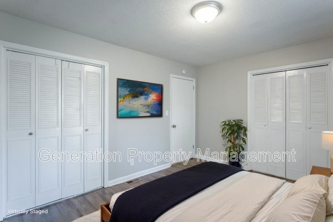 Building Photo - 5221 Old Trail