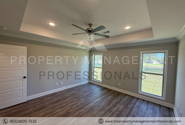 Building Photo - 563 Patrick Farms Dr