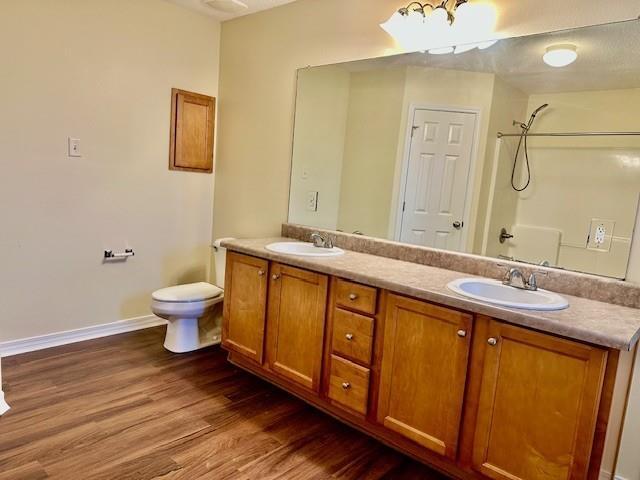 Building Photo - 3040 Plantation Dr W