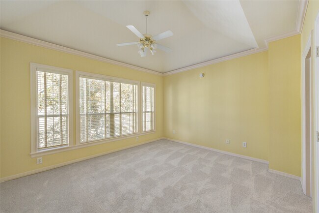 Building Photo - 2124 Nantucket Dr