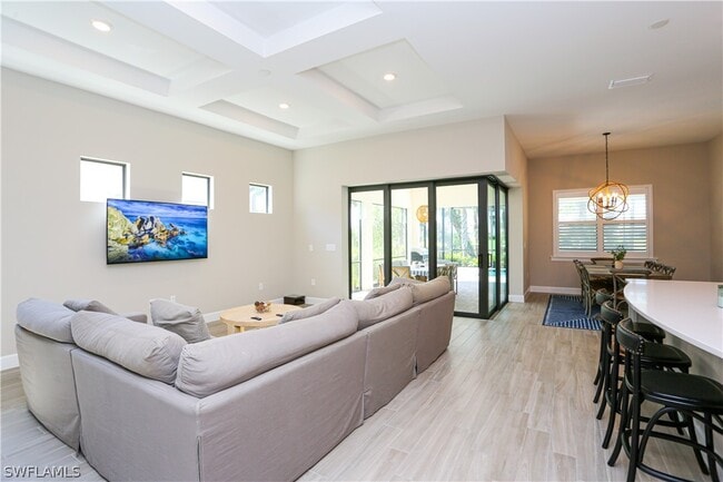 Building Photo - 9716 Everglades Dr