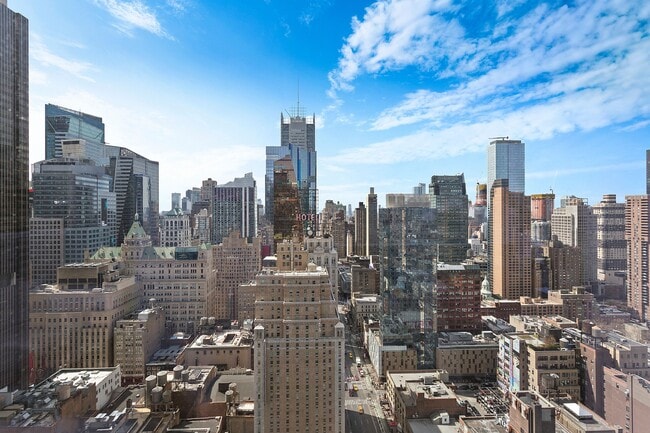 Building Photo - 247 W 46th St