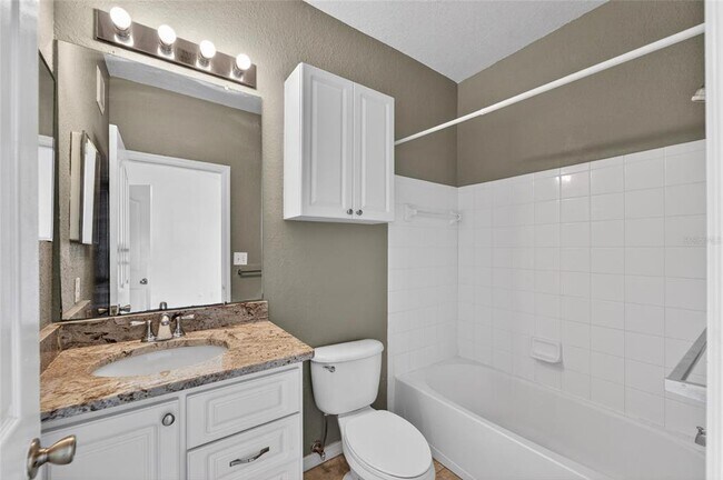 Building Photo - 5611 Legacy Crescent Pl