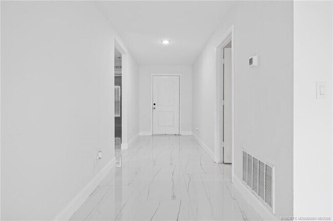 Building Photo - 5405 Jamboree Dr