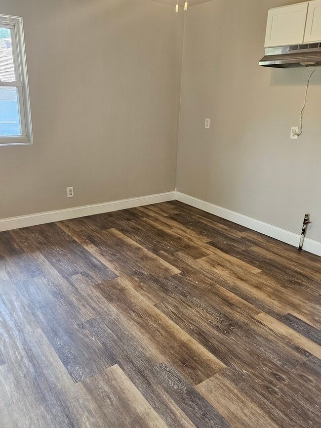 Building Photo - Beautiful two bedroom home minutes from So...