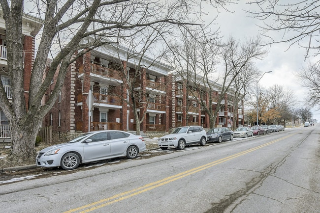 Building Photo - 2541 Cherry St