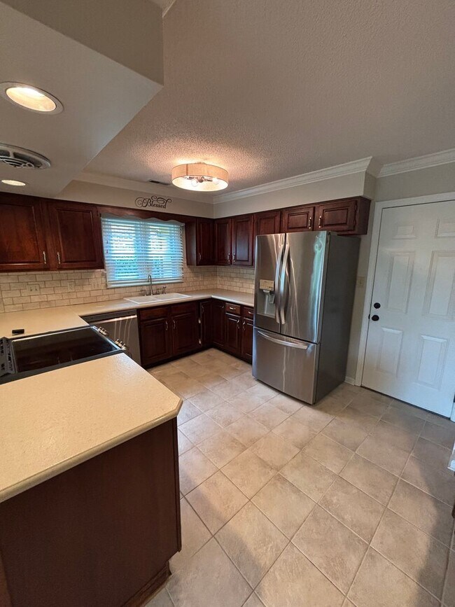 Building Photo - West Knoxville Townhouse