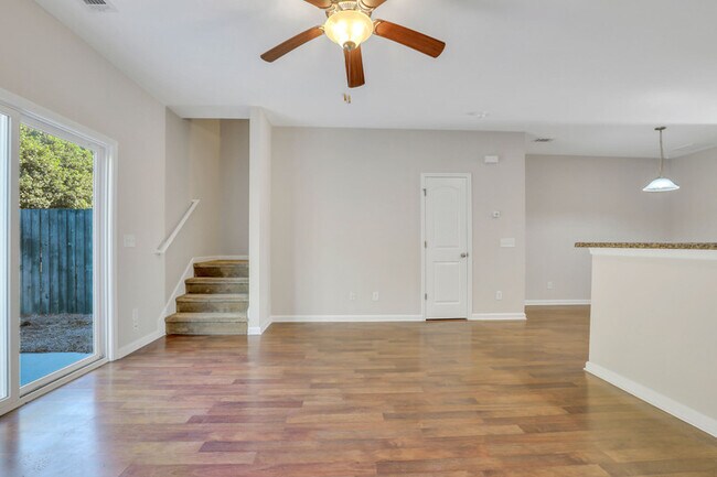 Building Photo - 100 Cantle Dr