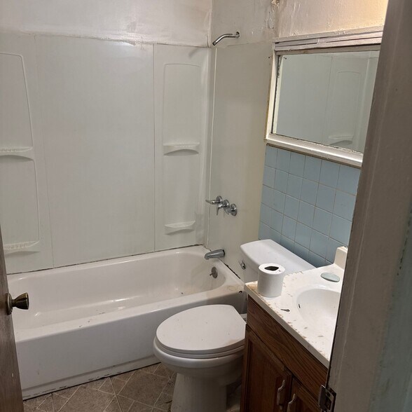 Building Photo - 4331 Rozier Dr