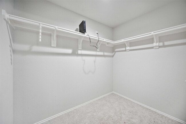 Building Photo - 7907 Hollow Root Ln