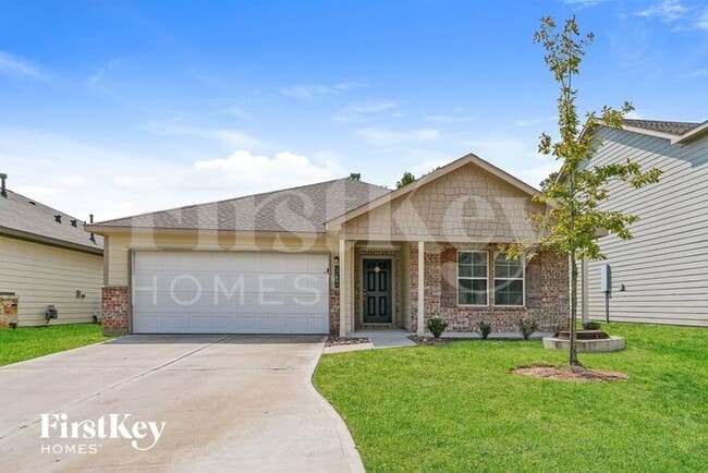 Building Photo - 17644 Cedar Crst Dr