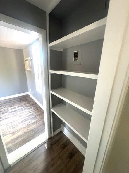 Building Photo - 1516 N 5th St