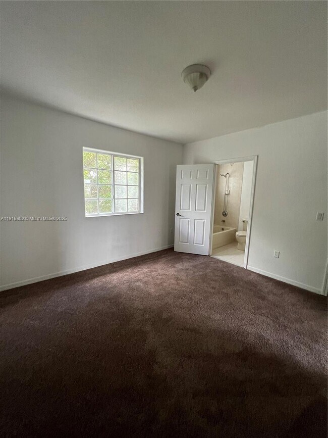 Building Photo - 7291 NW 174th Terrace