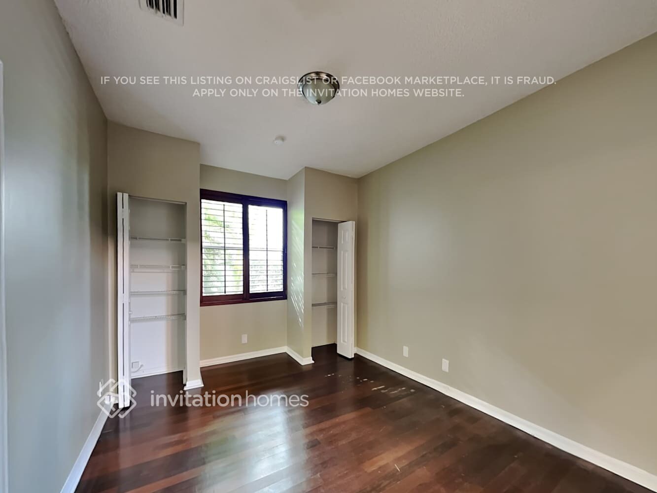 Building Photo - 6111 NW 58th Way