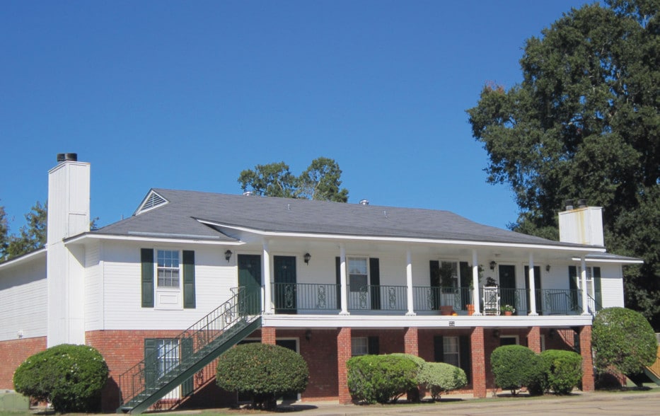 Riverwood Apartments 3100 Deborah Dr Monroe LA 71201 Apartment Finder